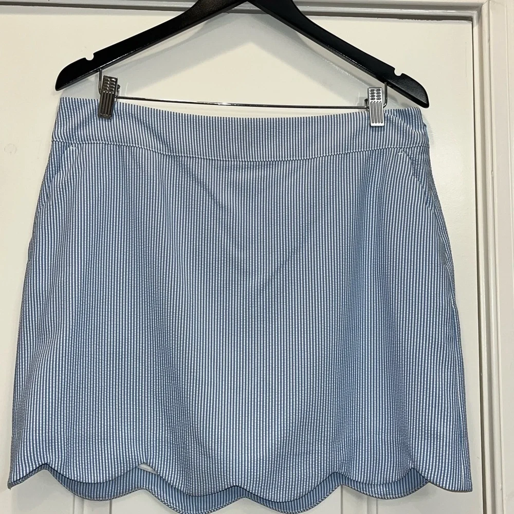 Vineyard Vines Seersucker Scallop Skirt - Picture 2 of 8